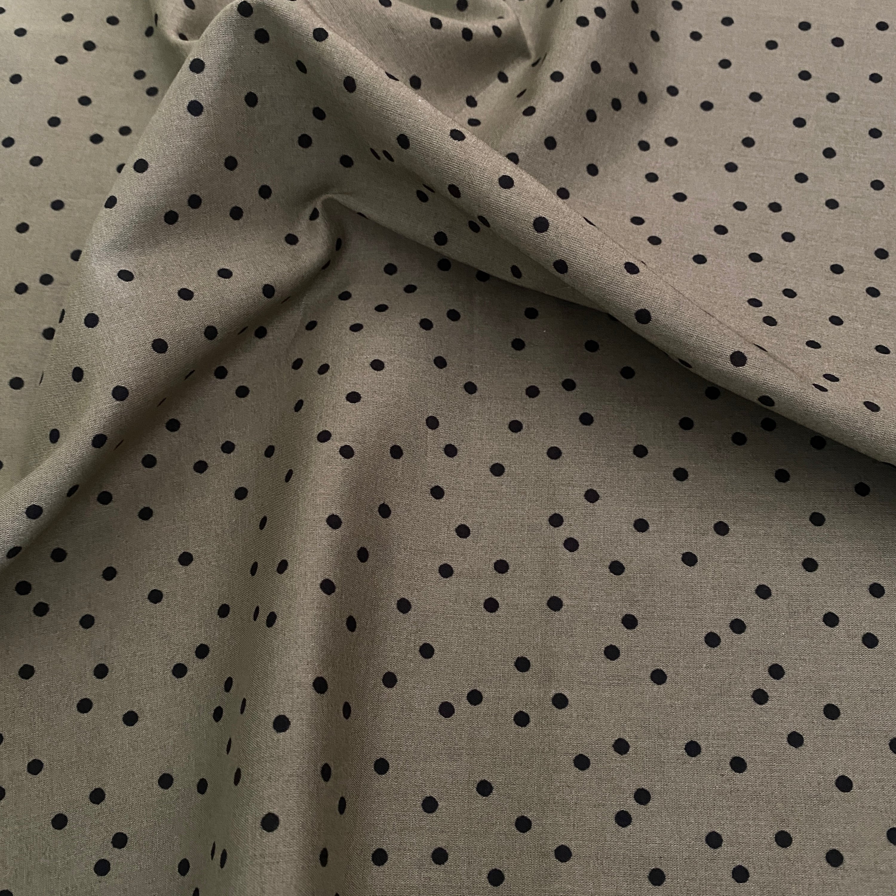 SEVENBERRY - Cotton Printed Lawn Spot - Green - The Avid Seamstress